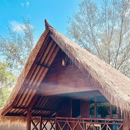 Saja Cottage, ギリ島 エクステリア 写真